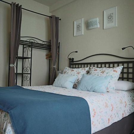Naquela Castroviejo Guest House Exterior photo