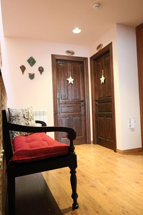 Naquela Castroviejo Guest House Exterior photo